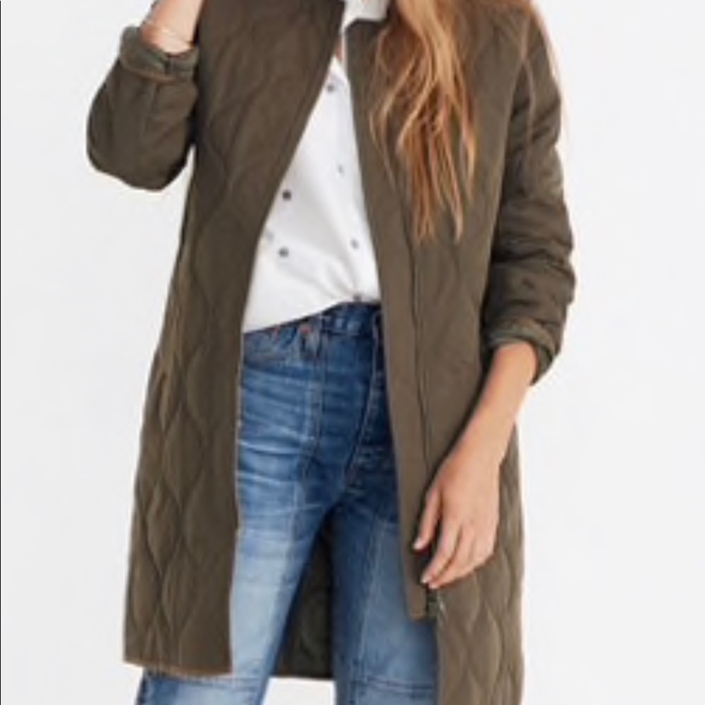 New without tag Madewell quilted coat. Size 8R.